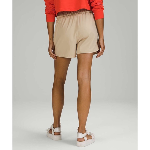 Lululemon Stretch High Rise Short 3.5" Trench - Picture 3 of 10